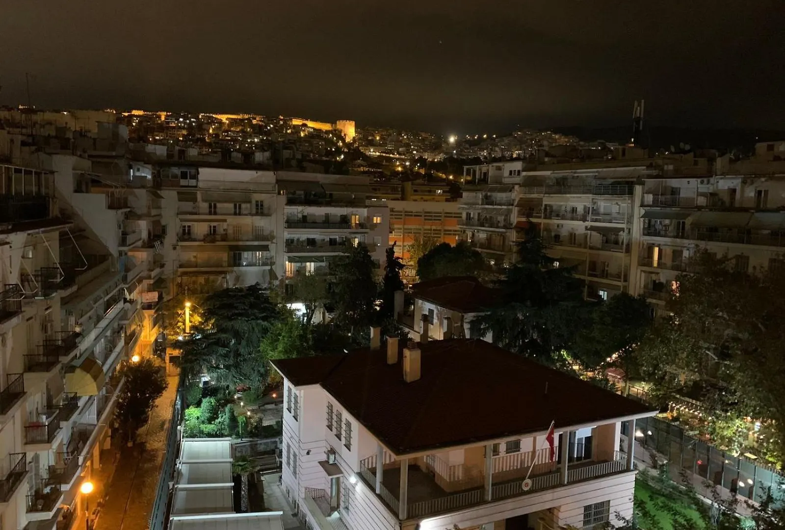 City Star - Penthouse Next To Atatuerk House And With View To Castles Apartment Thessaloniki Greece
